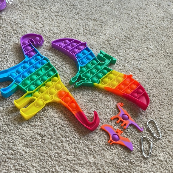 New 4-In-1 dinosaurs Pop it - Picture 3 of 5